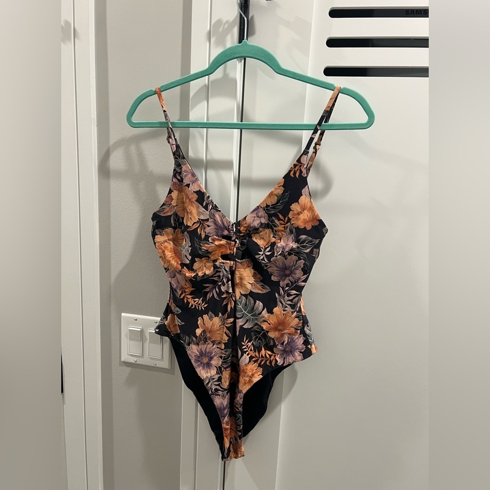 L*Space NWOT Topanga One-Piece Swimsuit Size 12 - Picture 4 of 8